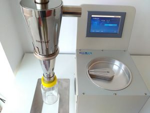 除一般的粉末样品外，空气喷射筛气流筛分仪更适合于筛分什么样的样品？
